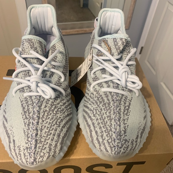 YEEZY BOOST 350 V2 - Picture 6 of 9